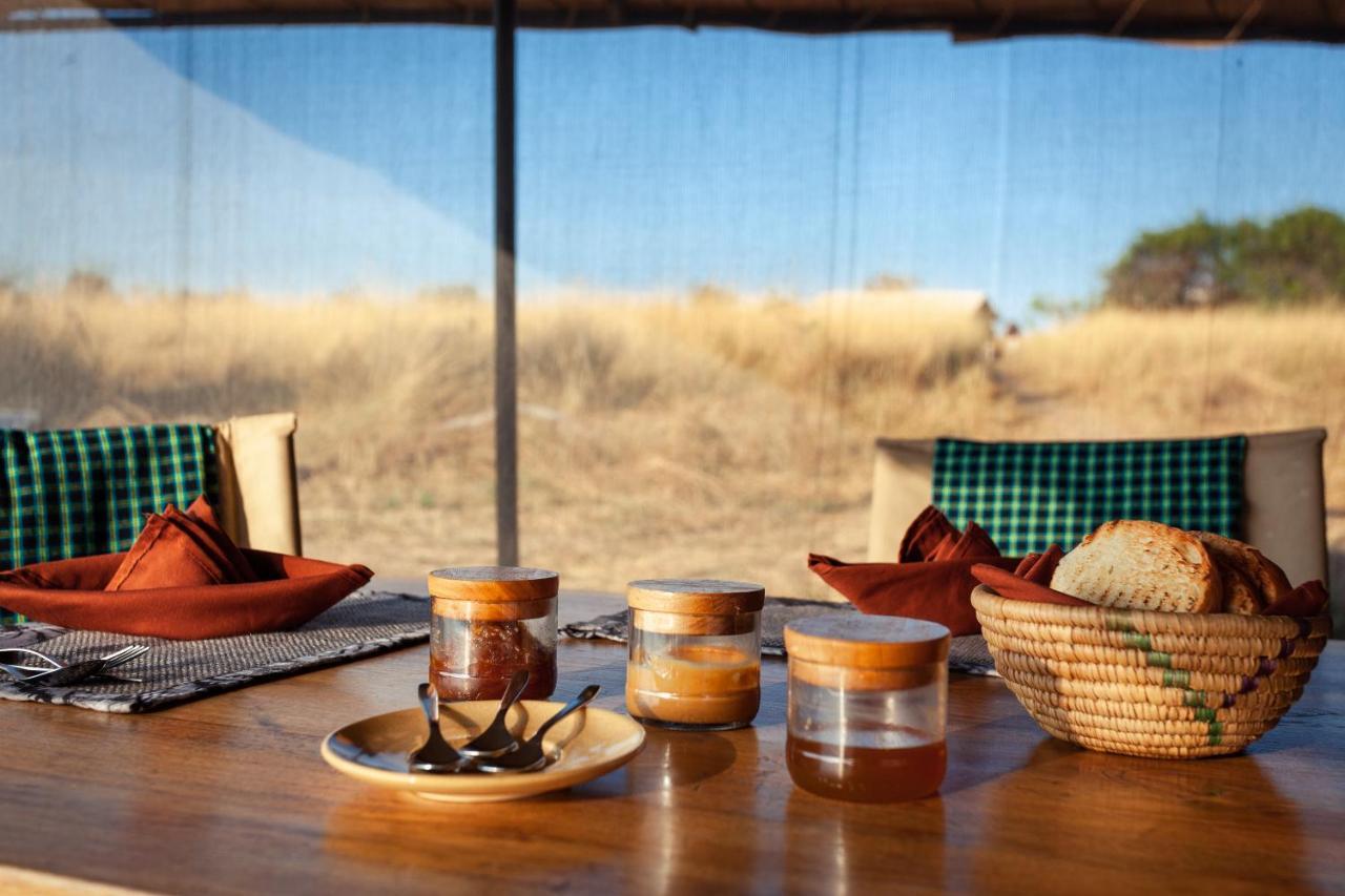 Gnu Mara River Camp Серенгети Экстерьер фото