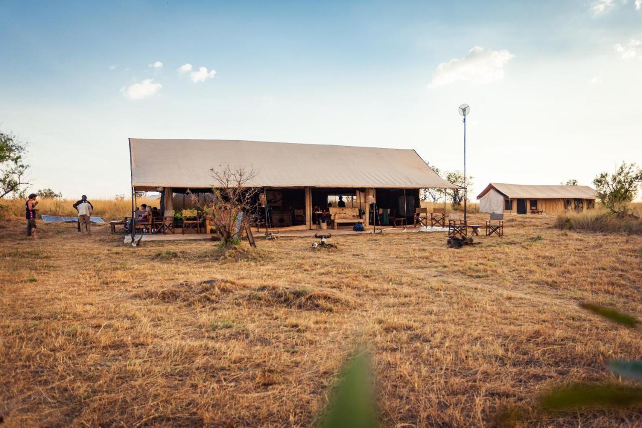 Gnu Mara River Camp Серенгети Экстерьер фото