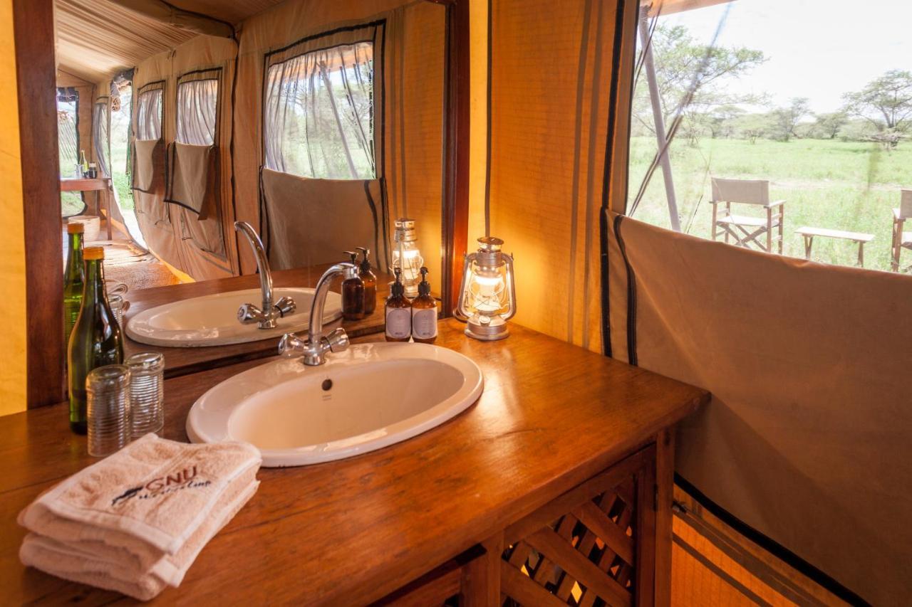 Gnu Mara River Camp Серенгети Экстерьер фото